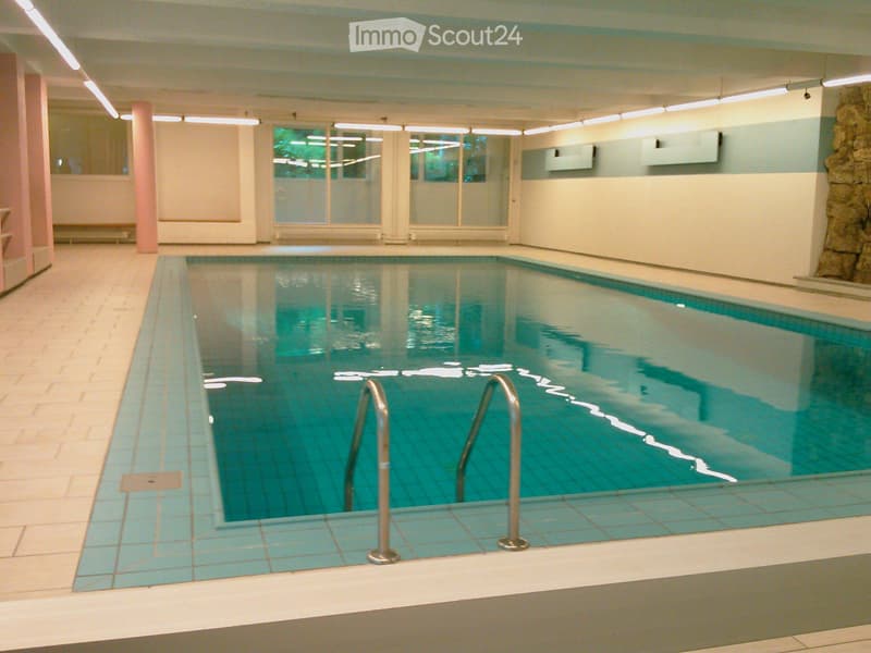 Vendo 3.5 Locale 50 mt centro Paradiso con Piscina (5)