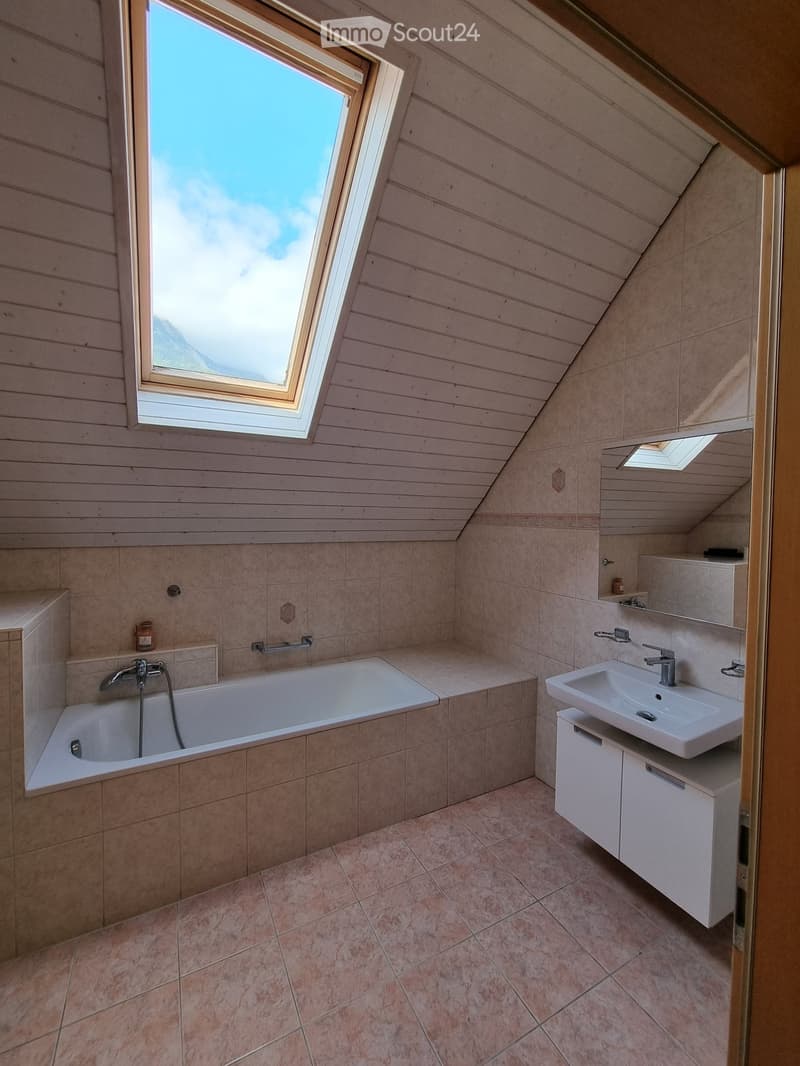 Furnished room in a single-family home in central Raron in the canton of Valais (4)