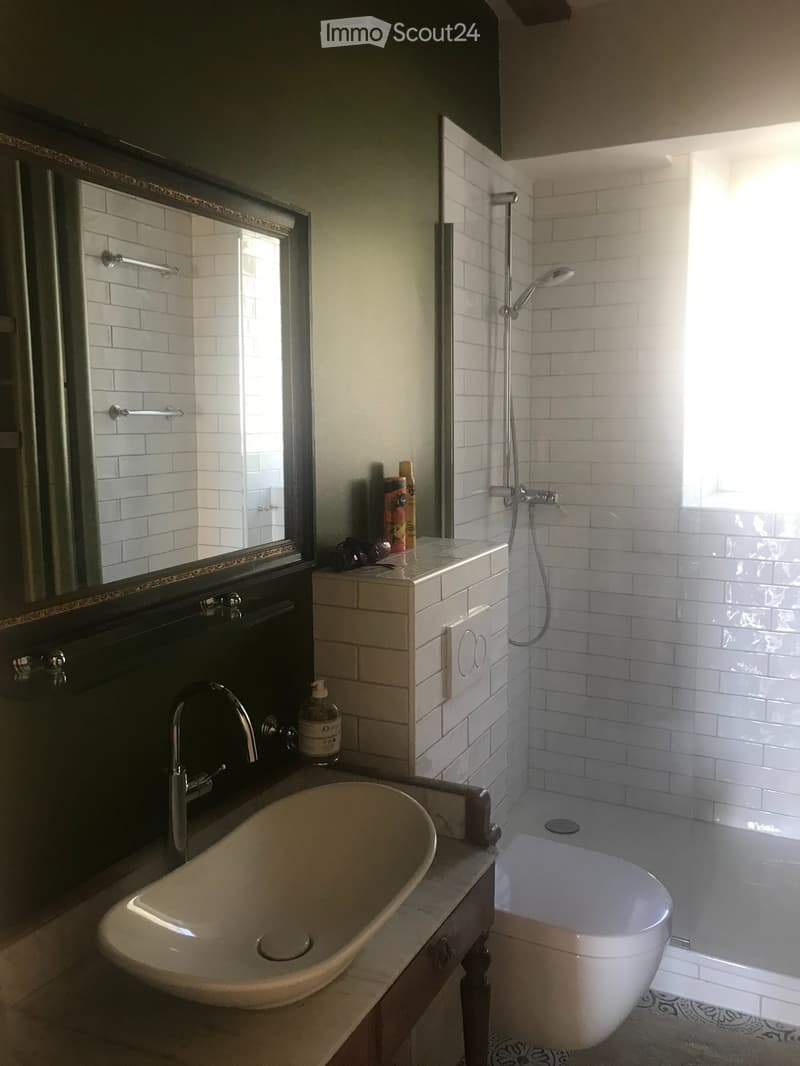 Furnished accommodation for quiet people (4)