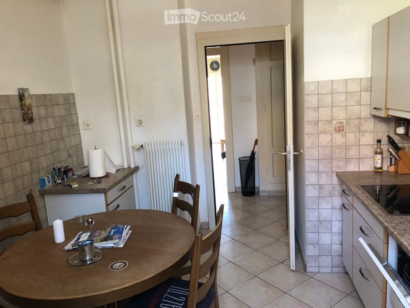 Bello appartamento mantenuto in un edificio di 5 appartamenti (4)