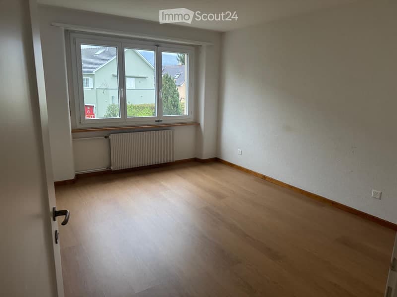 4 rooms with balcony and parking space included (4)