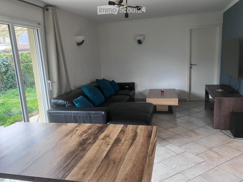 Magnificent 4.5-room apartment with 50 m² terrace in Collombey (2)