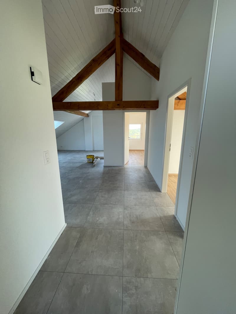 In affitto ad Arnex-sur-Orbe, 2.5 locali, ristrutturato (2)