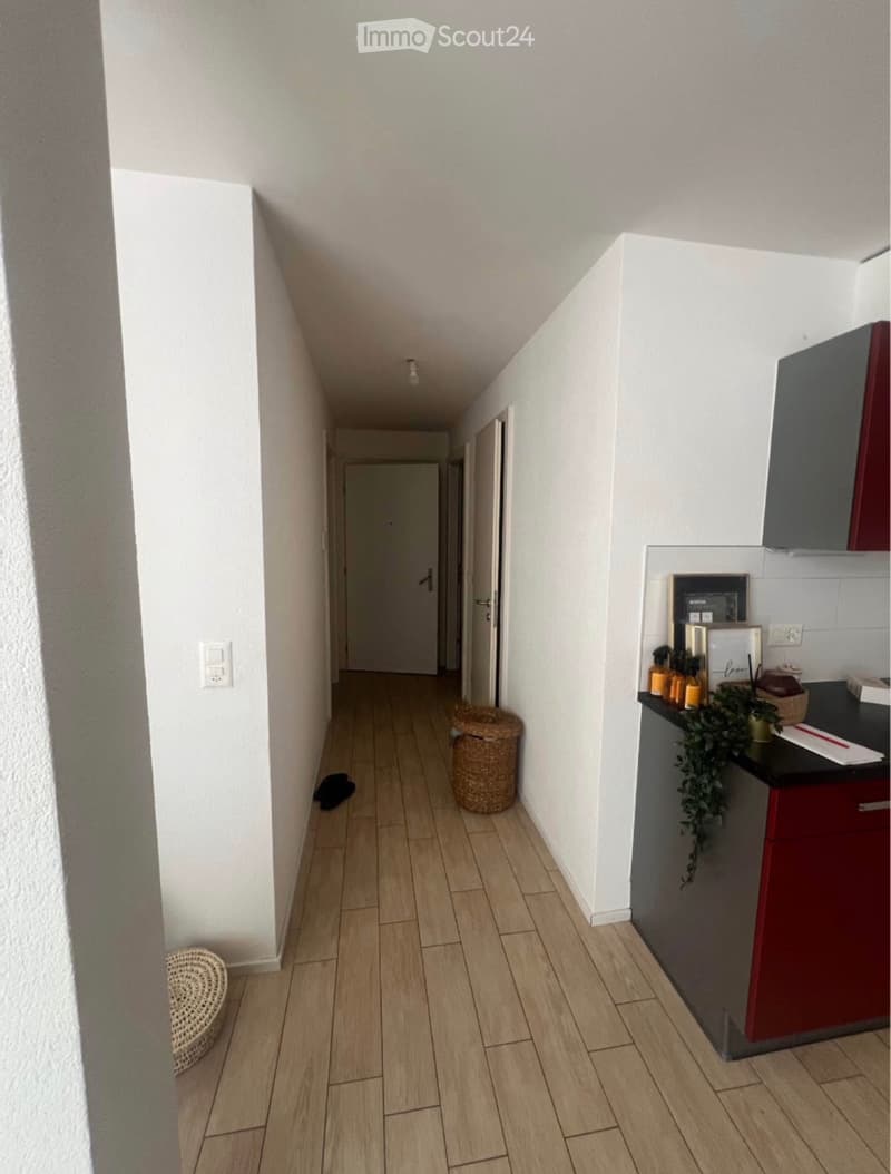 URGENTE: Appartamento 2.5 locali in affitto a Broc (FR) (2)