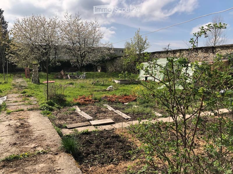 Vieille ferme cherche son huitième colocataire! (5)