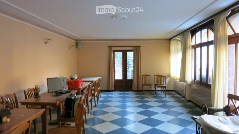 CASA CON RISTORANTE E ATTICO O TRASFORMABILE IN PALAZZINA (4)