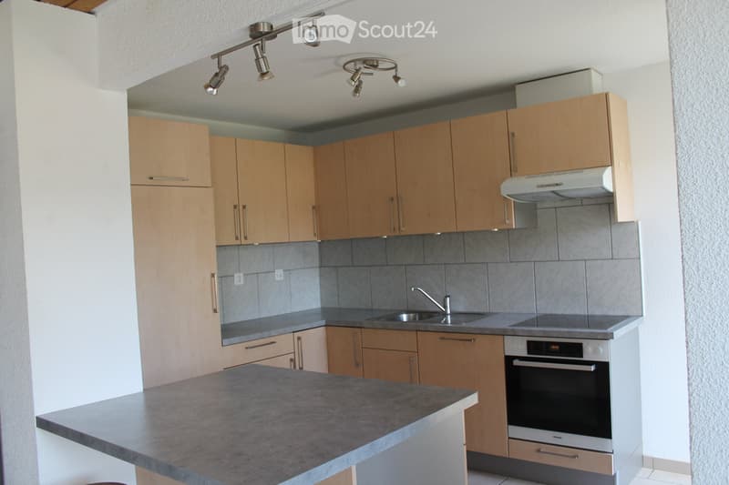 Appartamento duplex 5.5 locali al 1° piano a Les Reussilles (1)