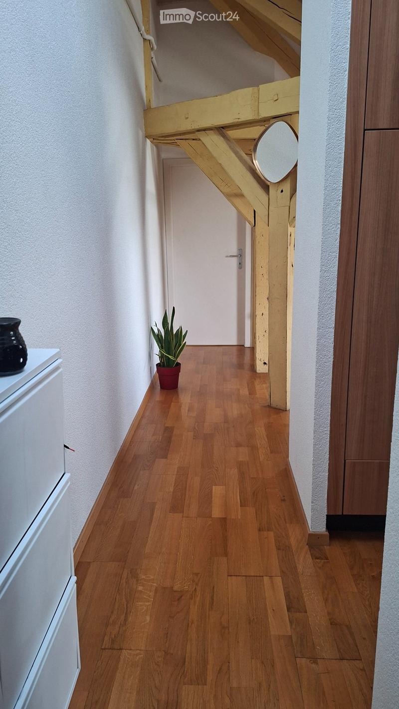 Schönes Apartment in der Tour de Peilz (2)