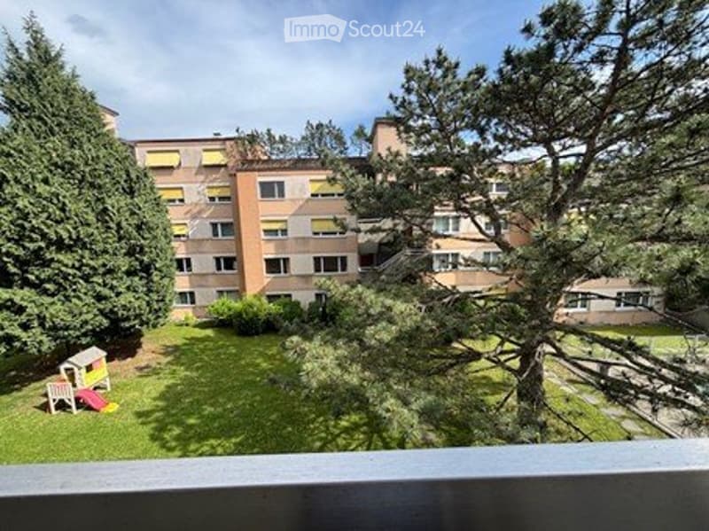St-Blaise apartment to be completely renovated in PPE with pool (1)