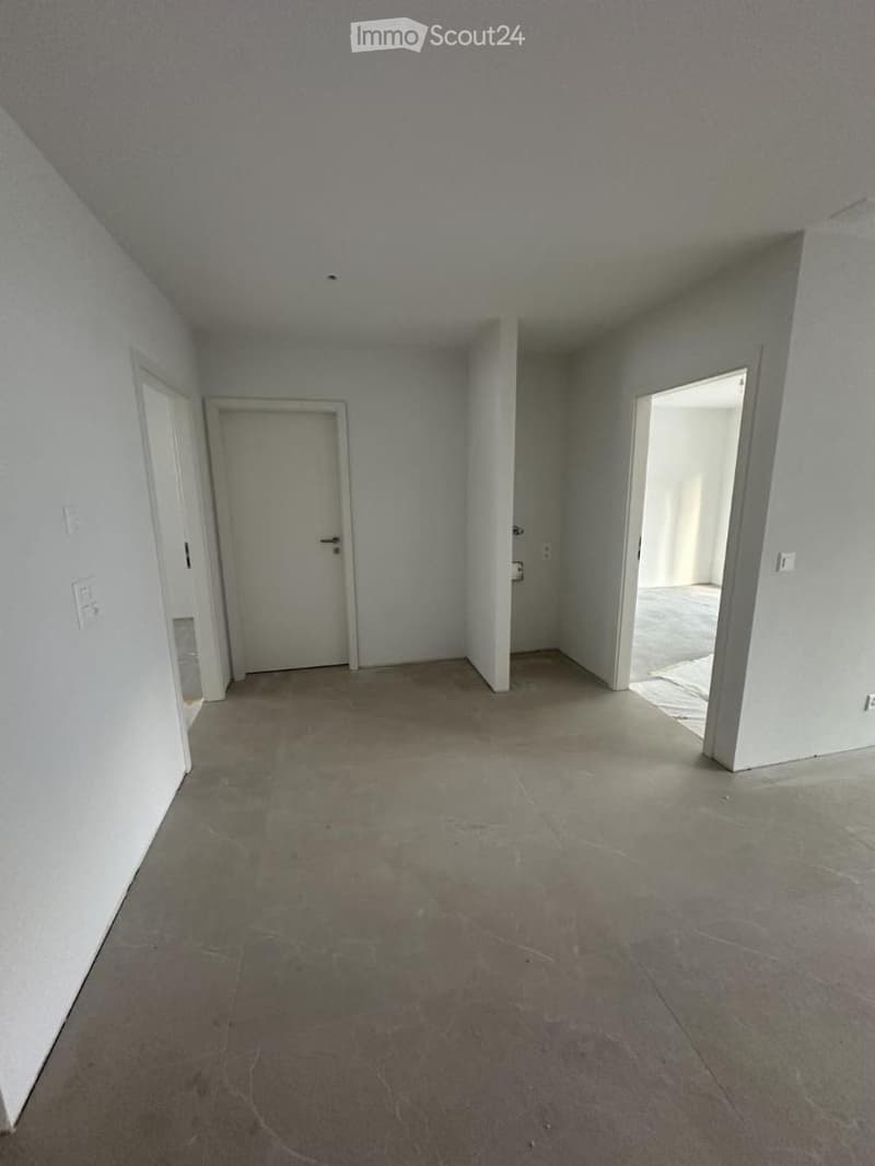 Neue 3.5-Zimmer-Wohnung, nahe Bahnhof, hell mit Balkon (2)