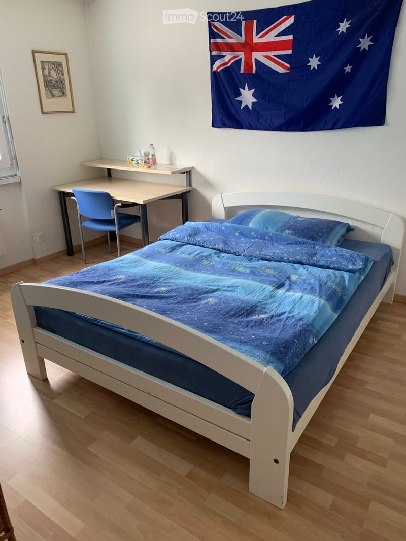 Bright, cozy room, separate entrance and parking space (2)