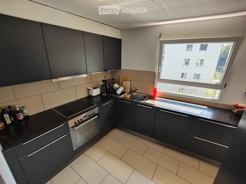 Suche Mitbewohner für möblierte Wohnung (4)
