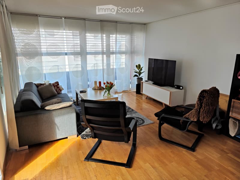 Suche Mitbewohner für möblierte Wohnung (5)