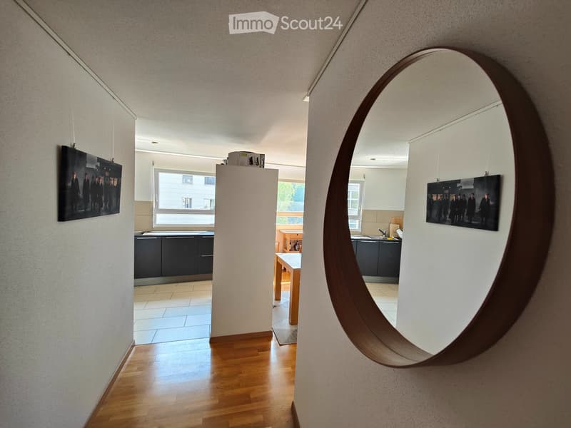 Suche Mitbewohner für möblierte Wohnung (1)