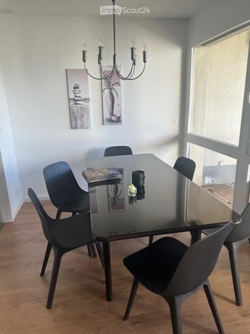 Lutry: arredato con balcone, garage, tutte le spese incluse (4)