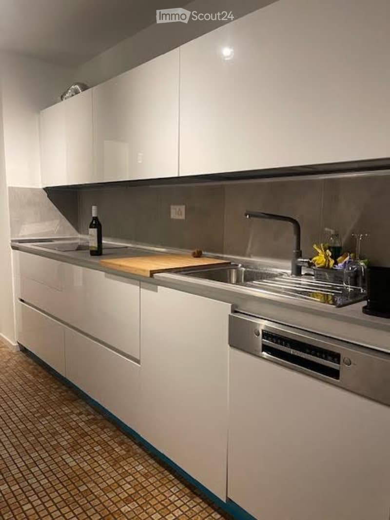 Lutry: arredato con balcone, garage, tutte le spese incluse (5)