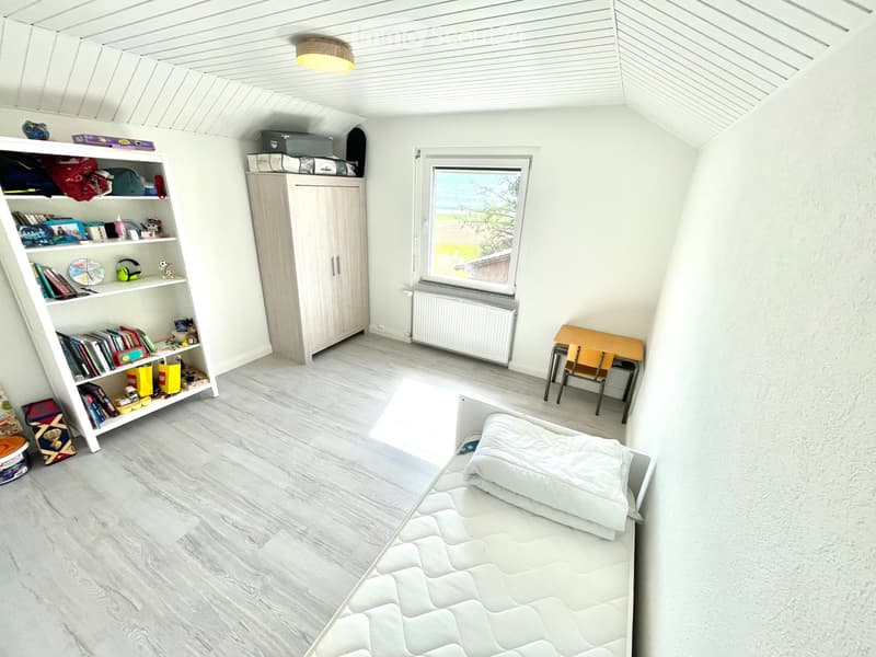 Affitto per 6 mesi, casa completamente arredata a Val-de-Ruz (1)