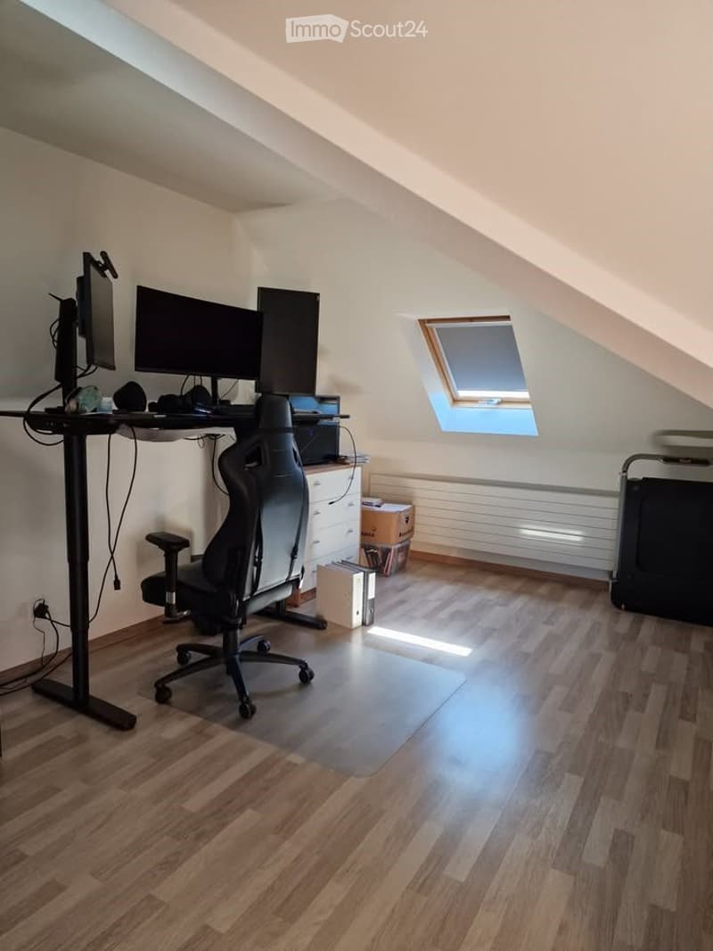 Zu vermieten - Geräumiges Duplex 4.5 Zimmer, Verfügbar ab 01.06.2026 (5)
