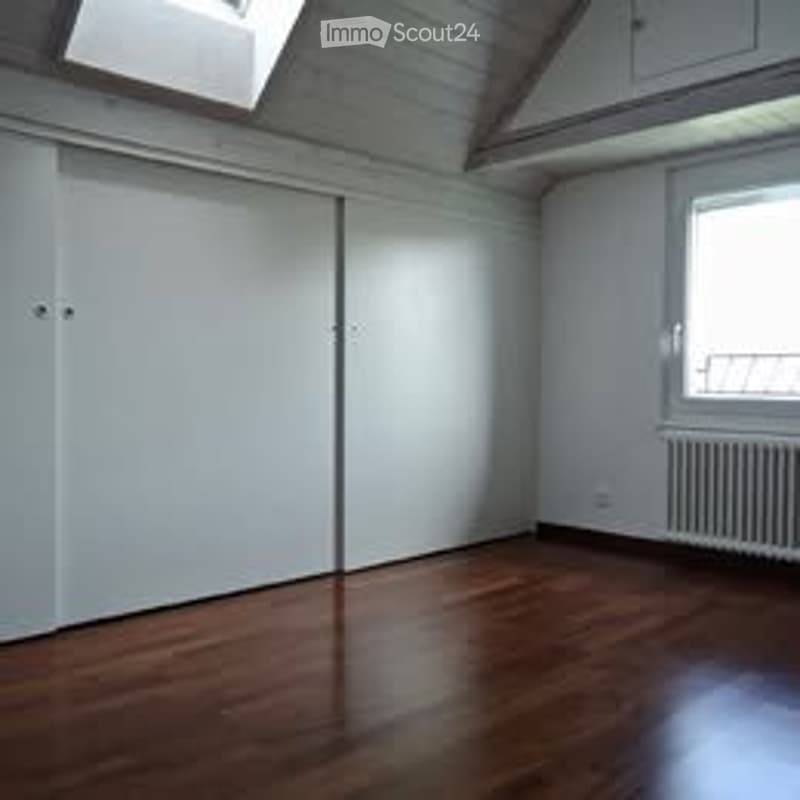 Reihenhaus-Villa mit 5.5 Zimmern (5)