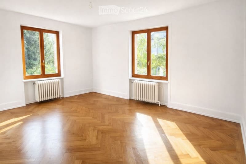 Großzügige 6-Zimmer-Wohnung im Erdgeschoss (3)