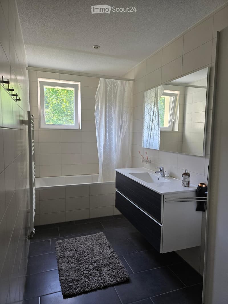 Appartamento 3.5 locali con giardino comune, CHF 1'440.- CC (5)