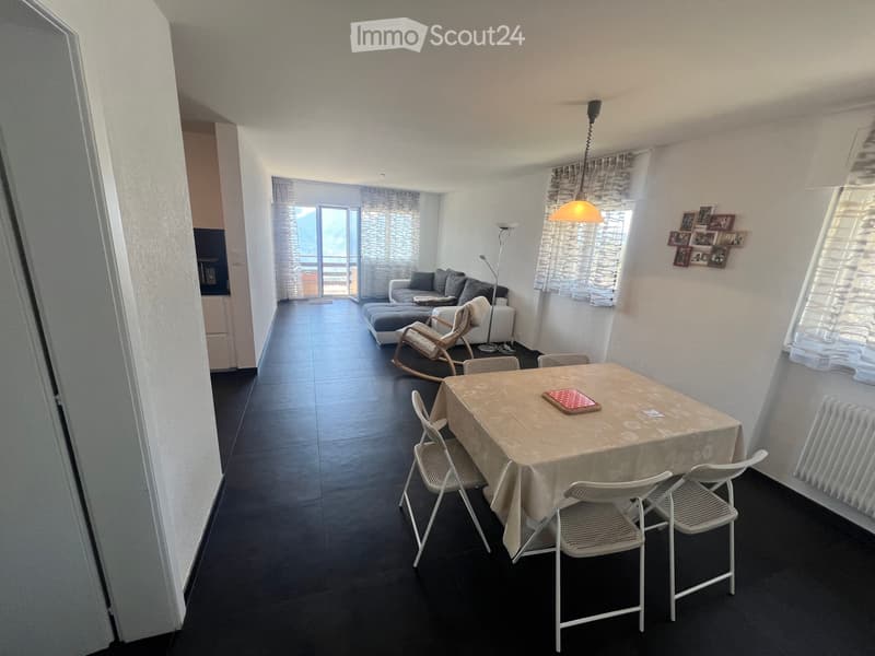 4,5 Zimmer vollständig modern renoviert. (1)