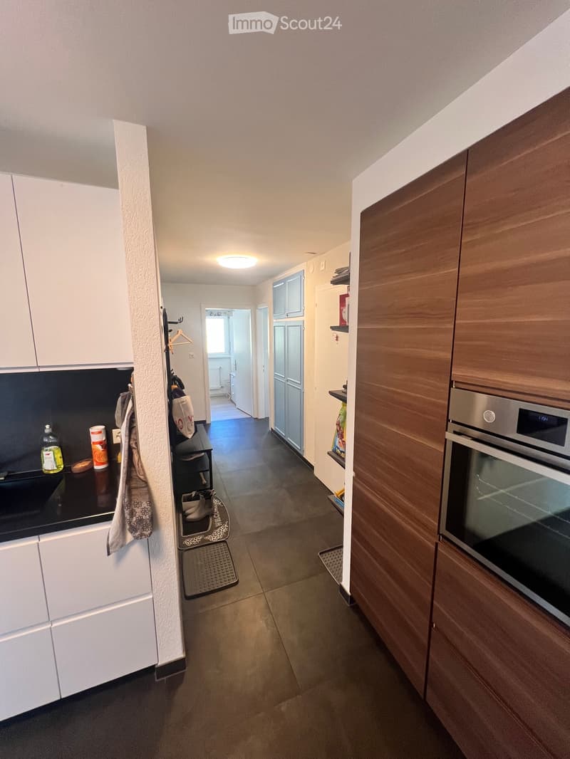4,5 Zimmer vollständig modern renoviert. (5)