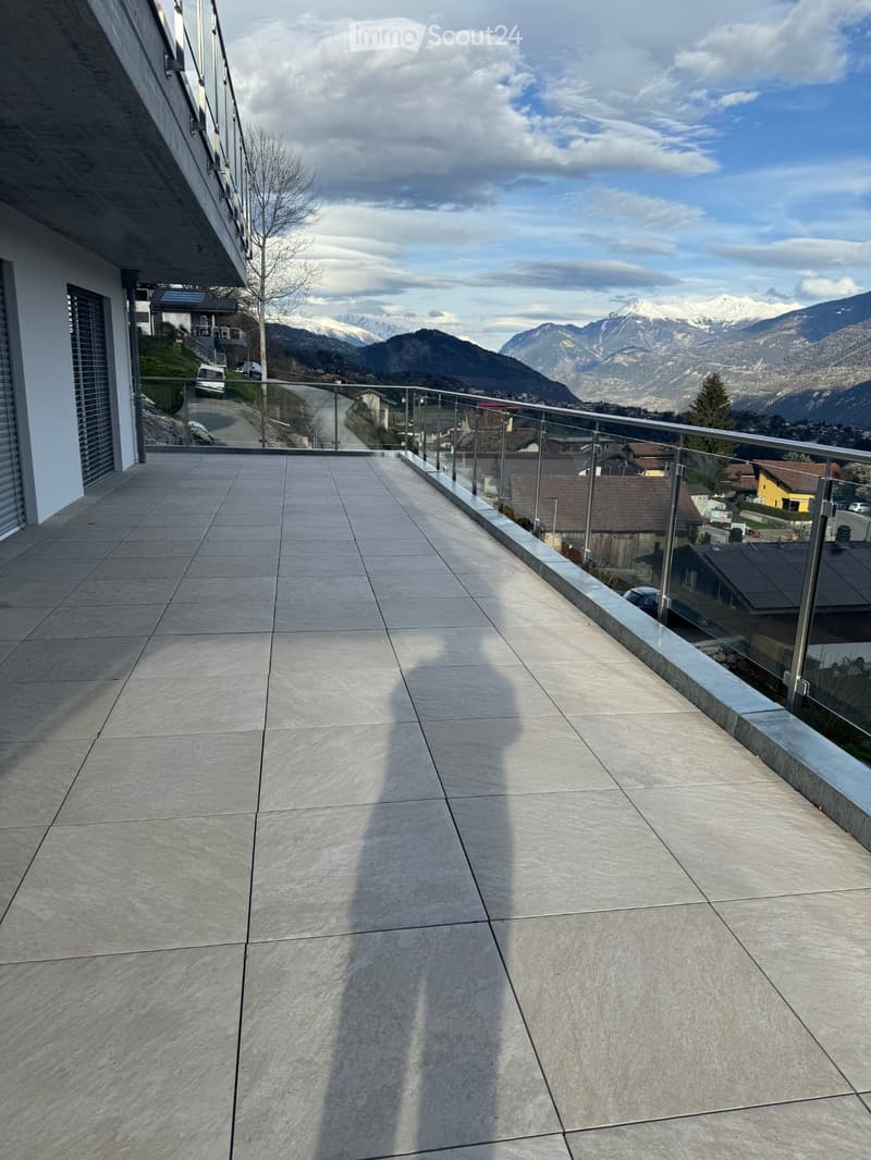 Schönes Apartment zur Miete in Savièse, mit Aussicht, Terrasse, Garage (1)