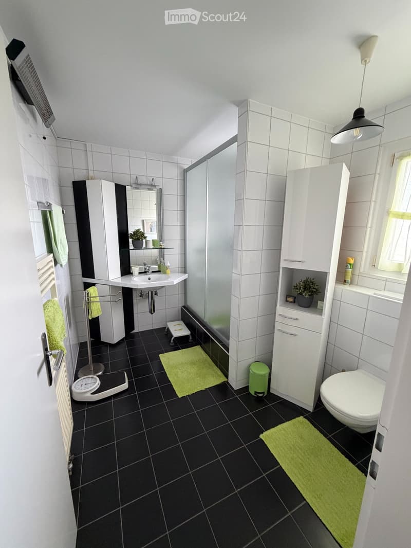 Villa with panoramic view, large garden and heated pool (7)