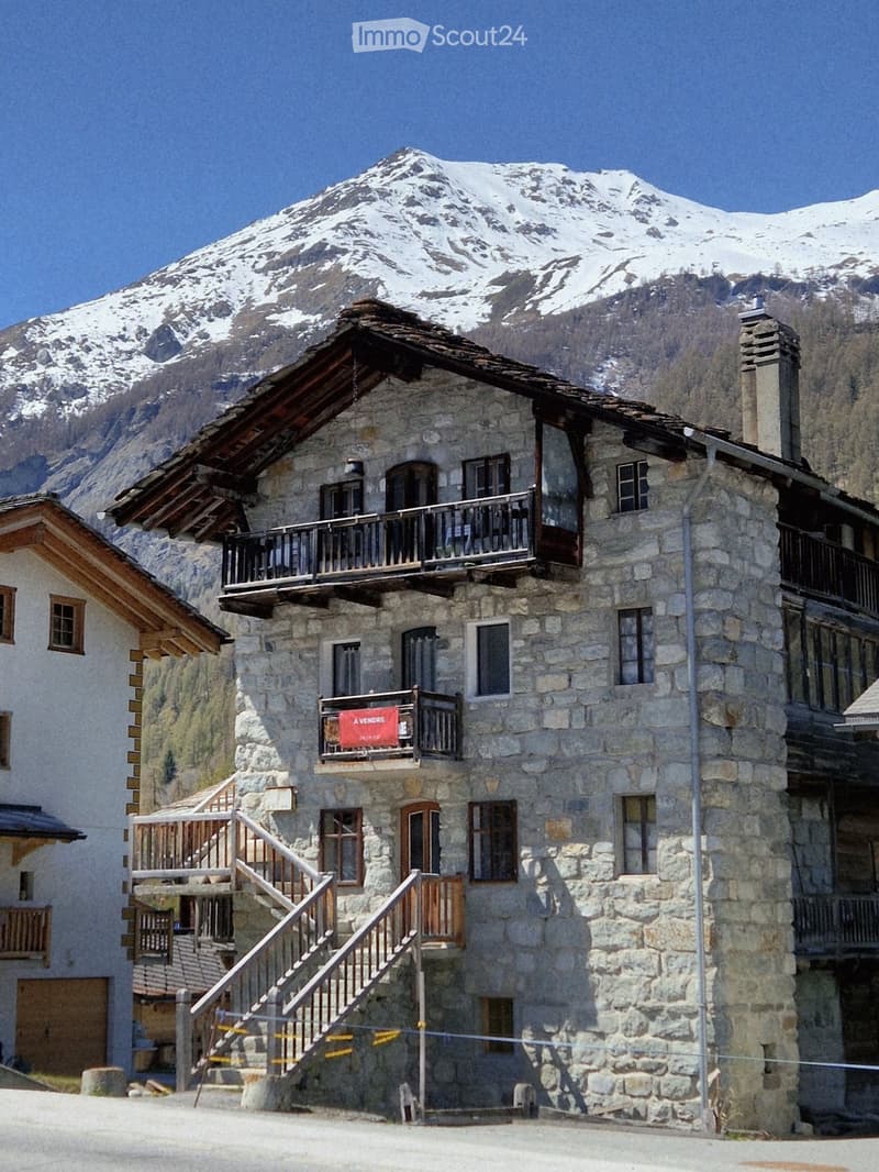 Appartamento 3,5 locali nel cuore di Haudères, Val d'Hérens (1)