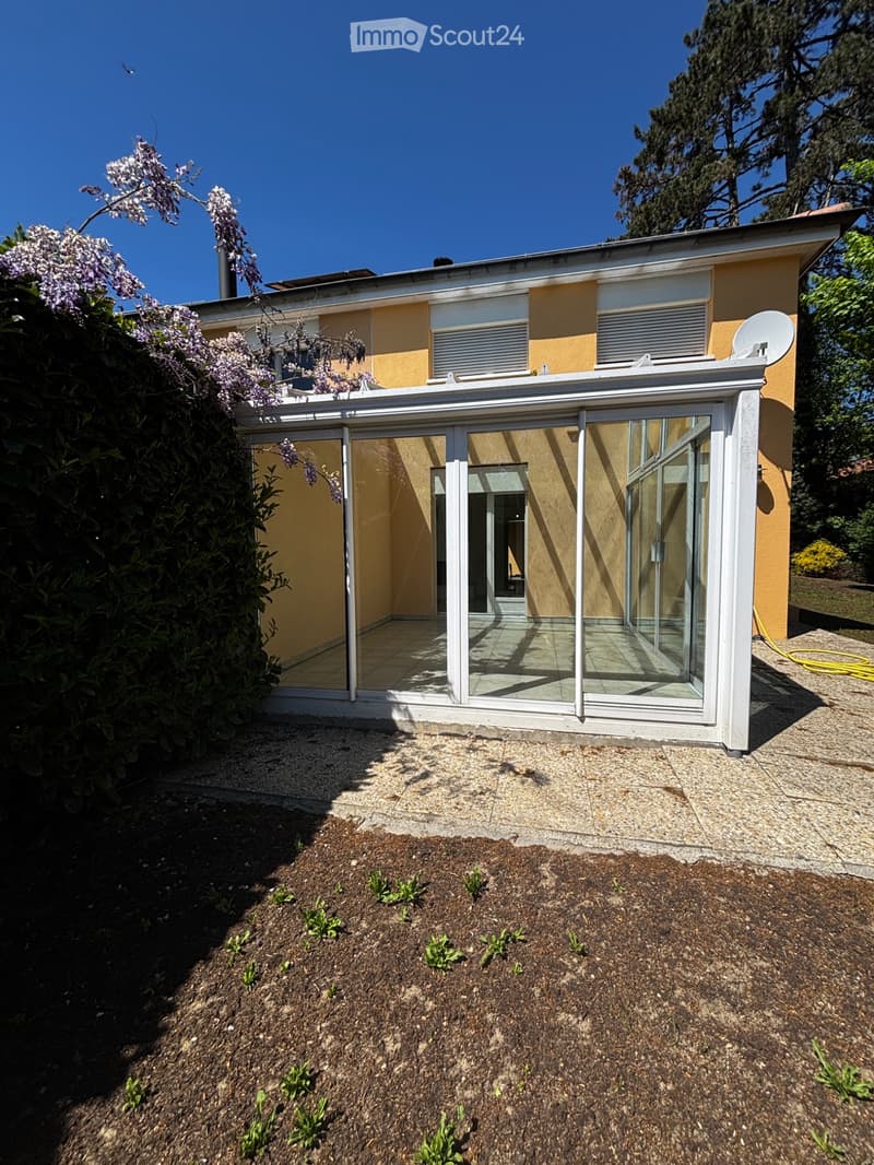 Charming 140m2 house in Bellevue with large garden (3)