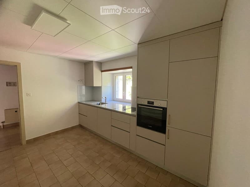 Schönes 4,5-Zimmer-Apartment in Noiraigue (1)