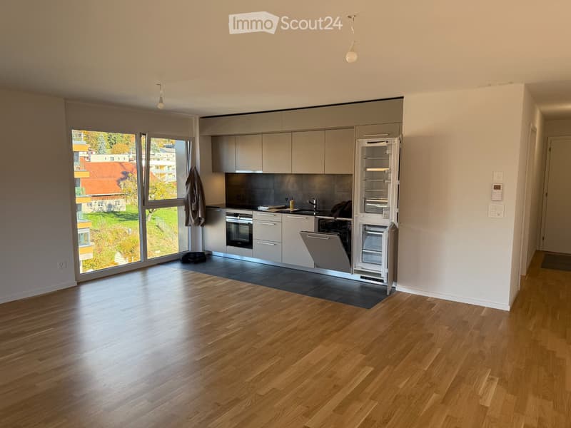 Charmantes 3.5 Zimmer mit etwa 89m2 (1)