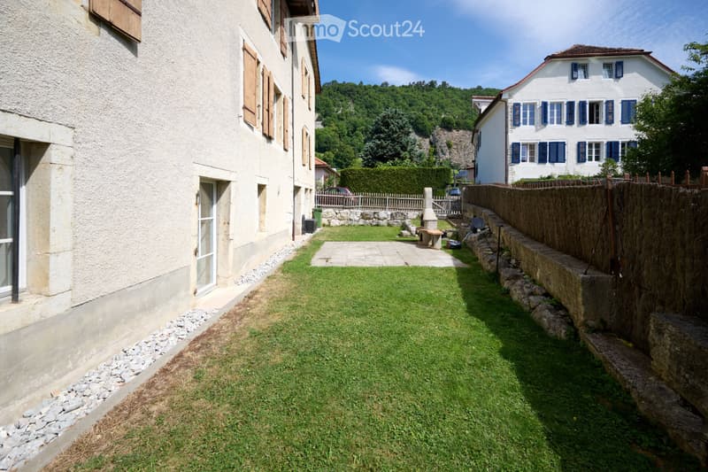 Charmant appartement de 4,5 pièces avec jardin privatif (2)