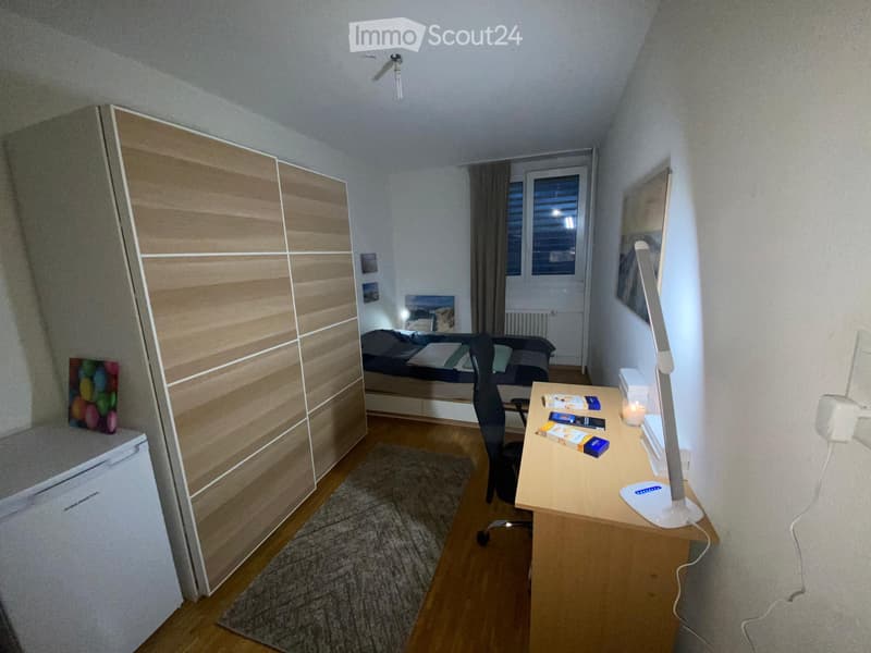 Camera in affitto (in un appartamento, ideale per studenti) (5)