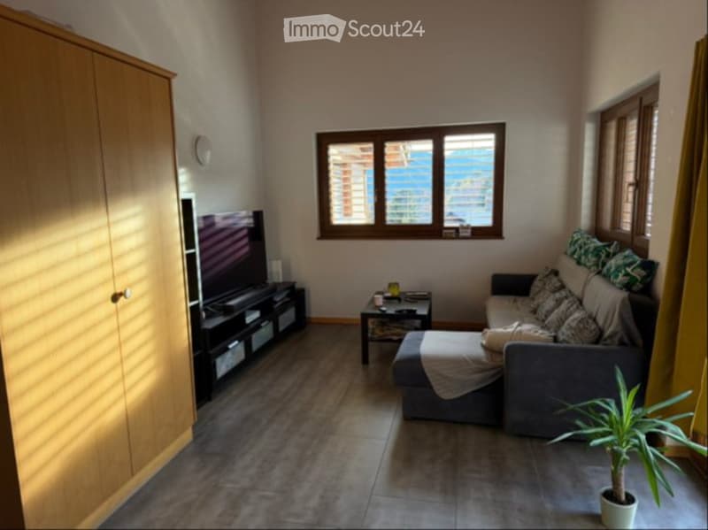 Zu vermieten: Superbe 3.5 Zimmer-Penthouse in Mollens (4)