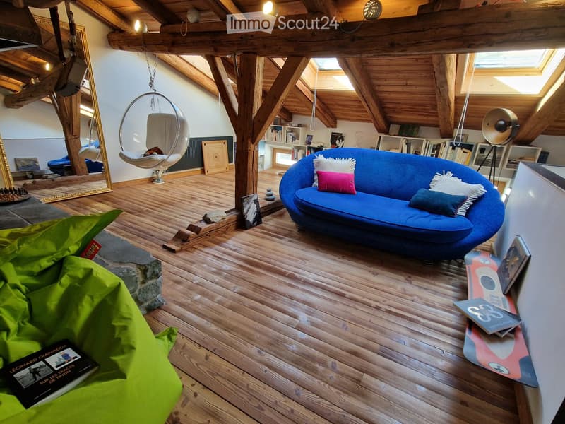 Prächtiges Dachgeschoß-Duplex mit 5,5 Zimmern in Martigny (2)