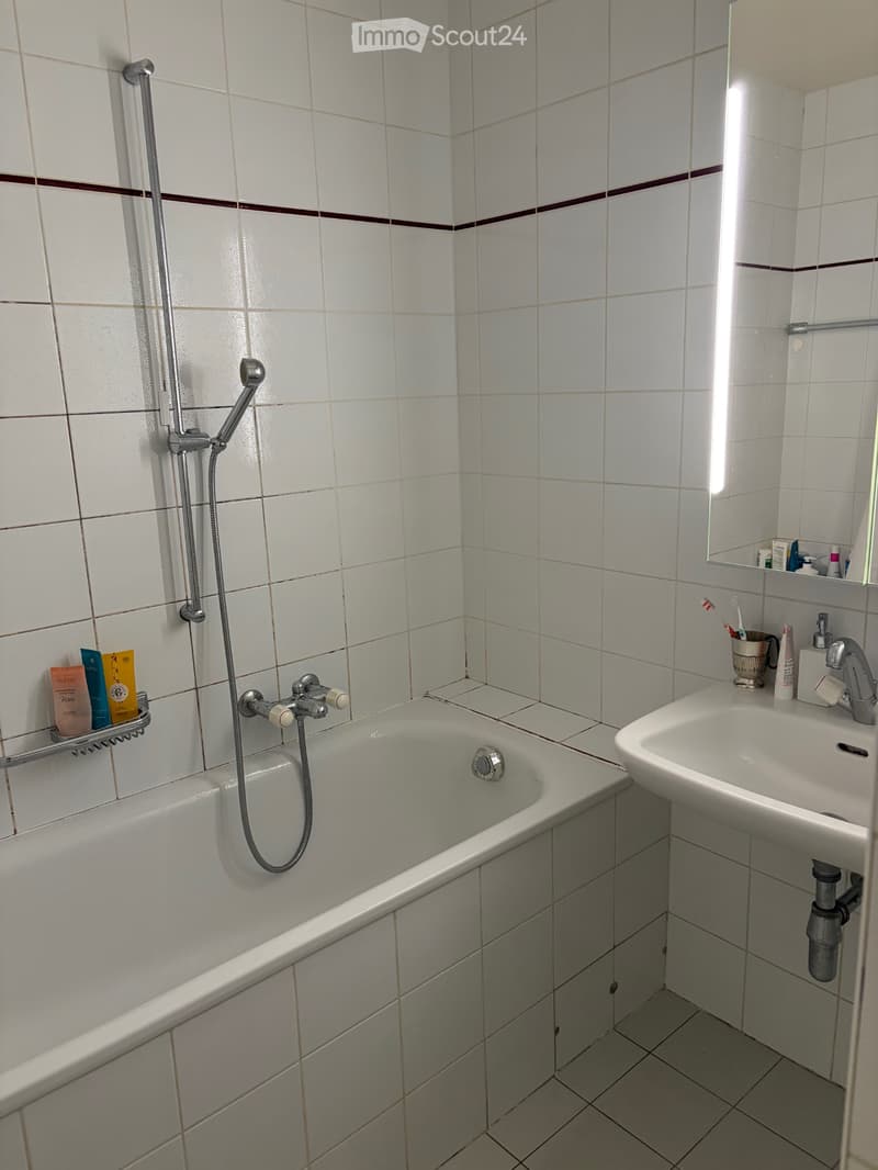 Takeover of lease - 3 rooms (2)