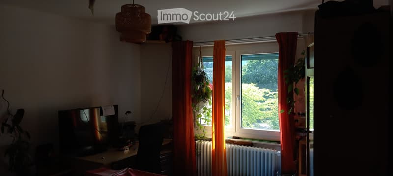 2 Zimmer zur Miete in einer schönen 4.5-Zimmer-Wohnung (2)