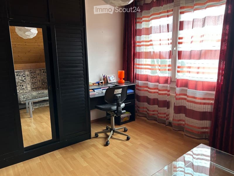 Zimmer mit eigenem Badezimmer in einer Villa (2)