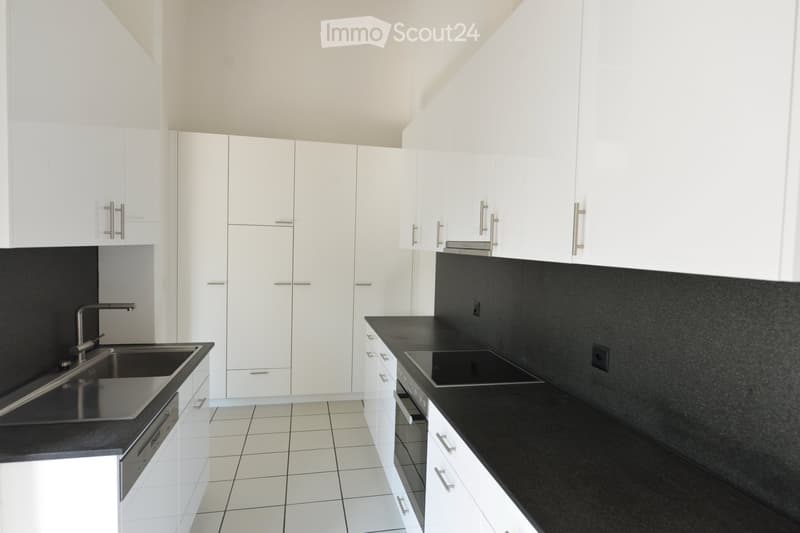 Zu vermieten in Rossens, magnifiziertes Doppelstock-Wohnung mit 6½ Zimmern (3)