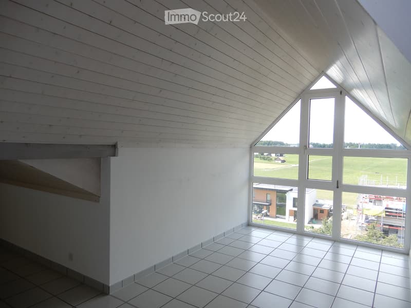 Zu vermieten in Rossens, magnifiziertes Doppelstock-Wohnung mit 6½ Zimmern (5)