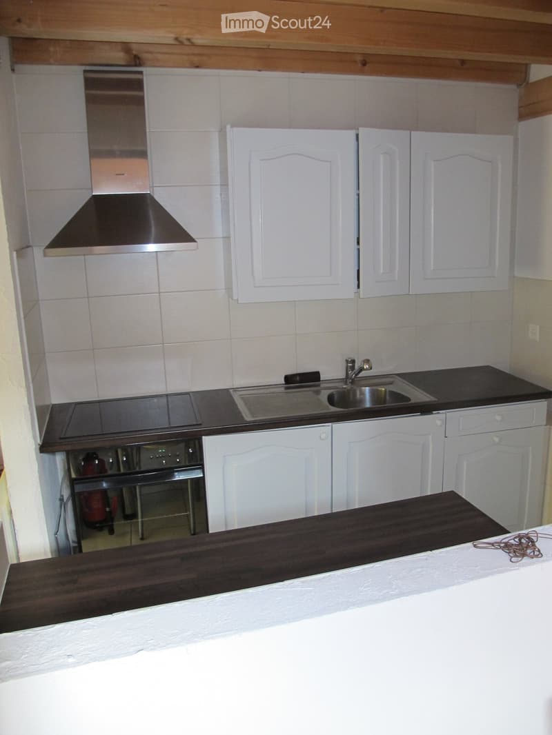 Zu vermieten in Chalet, möblierte 2-Zimmer-Wohnung (3)