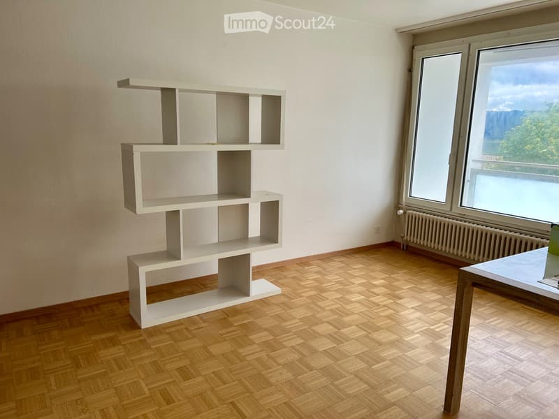 Wohnung mit 3 Zimmern und Balkon in Fontainemelon (NE) (2)