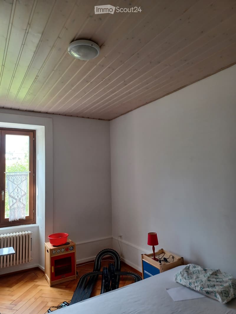 Quartier de la Charrière, proche de toutes commodités (3)