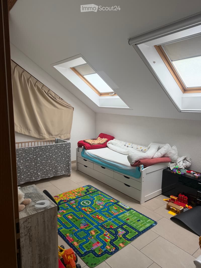 Zu Vermieten: Superbe 3.5 Zimmer-Duplex mit Garage (4)