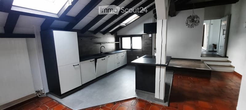 Großes Apartment zur Miete (1)