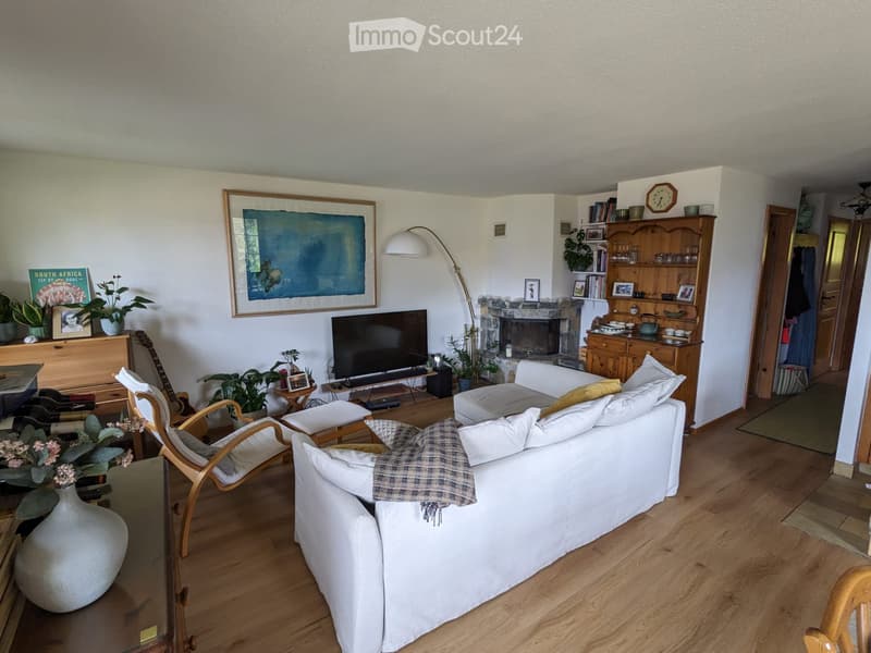 Schönes Apartment mit Garten in CHESIERES (2)
