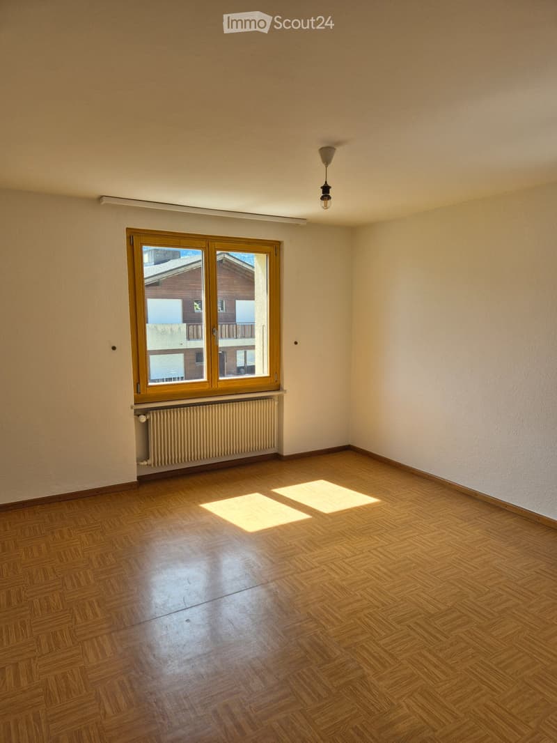Wohnung 4,5 Zimmer mit schöner Aussicht (5)