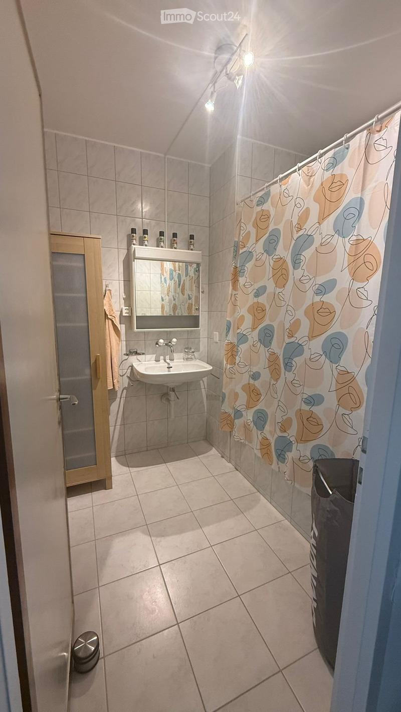 Beautiful bright 2.5-room apartment on the 3rd floor in St-Imier (5)